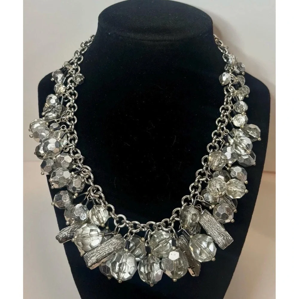 Simply Vera Vera Wang Silver Tone Statement Necklace Clear Gray Bead 21